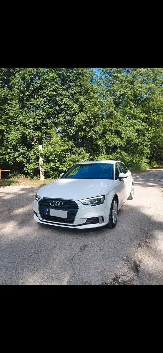 Gebraucht Audi A3 Sport 150 PS (110 kW) 2018 Weiß Limousine