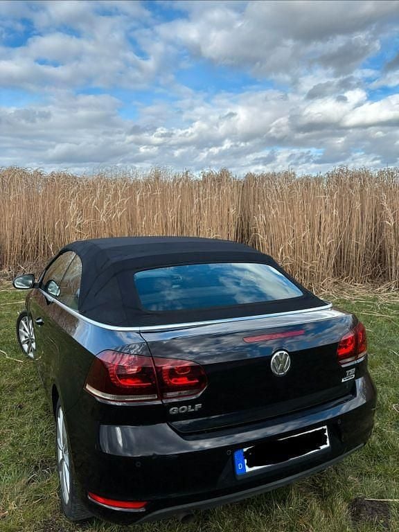 Gebraucht VW Golf Cabriolet LOUNGE 105 PS (77 kW) 2016 Schwarz Cabrio