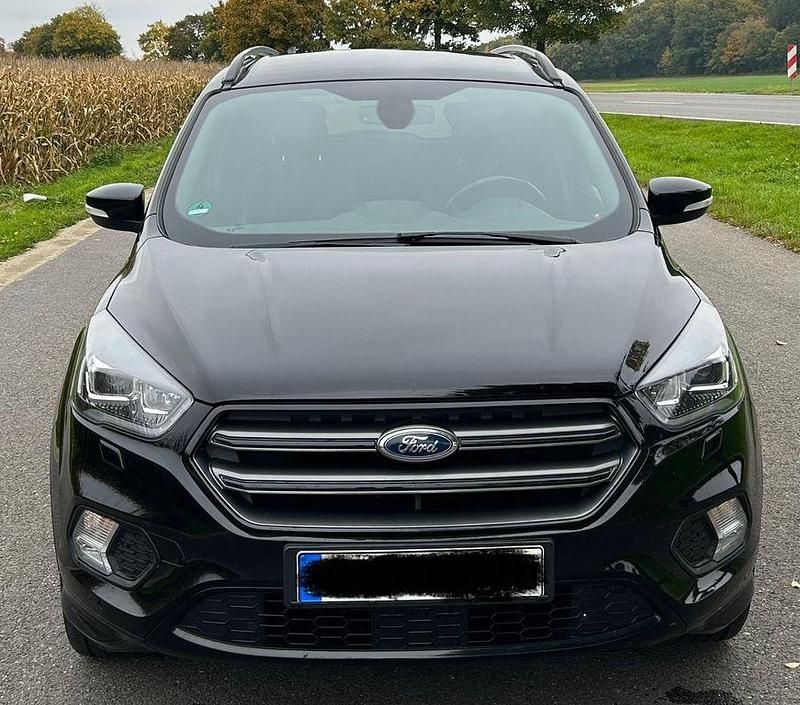 Schwarz Gebraucht 2018 Ford Kuga ST-Line SUV | 15.200 € (Fairer Preis) - Bild 1/4