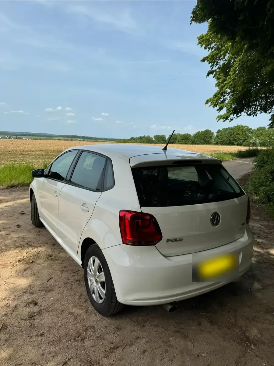 Używany VW Polo 90 KM (66 kW) 2012 Biały Hatchback