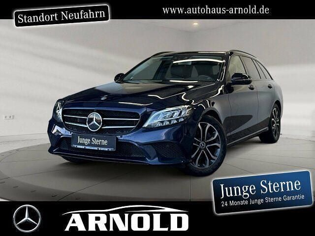 Blau (cavansitblau) Gebraucht 2020 Mercedes C200 Avantgarde Kombi | 24.250 € (Fairer Preis) - Bild 1/4