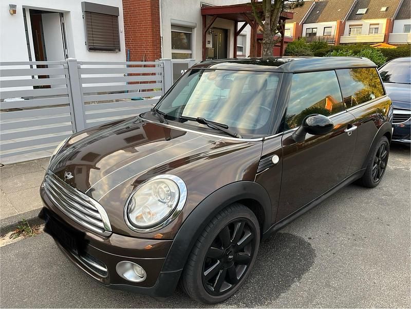 Braun Gebraucht 2010 Mini Clubman Kombi | 3.800 € - Bild 1/4