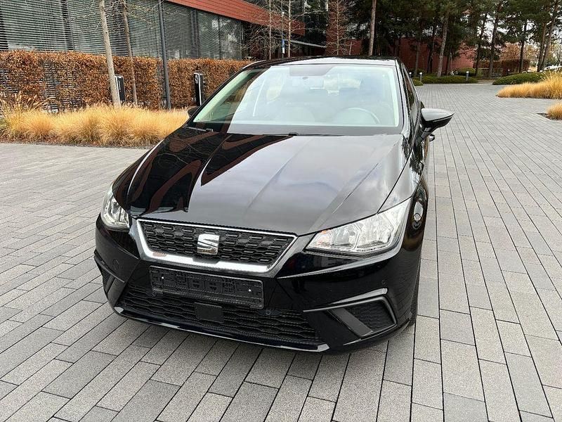 Schwarz Gebraucht 2017 Seat Ibiza Style Limousine | 10.800 € (Fairer Preis) - Bild 1/4