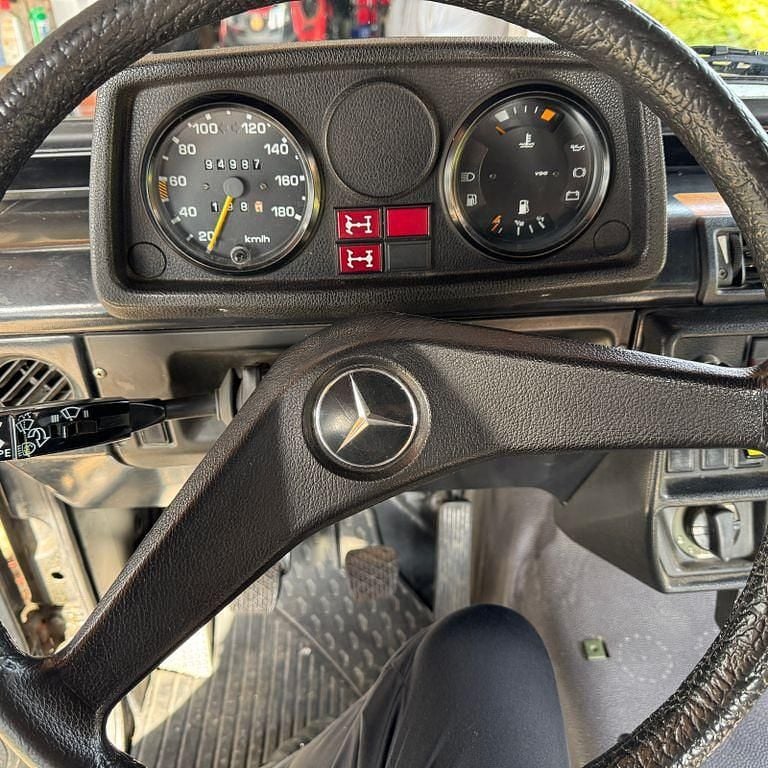 Gebraucht Mercedes G250 94 PS (69 kW) 1991 Schwarz SUV