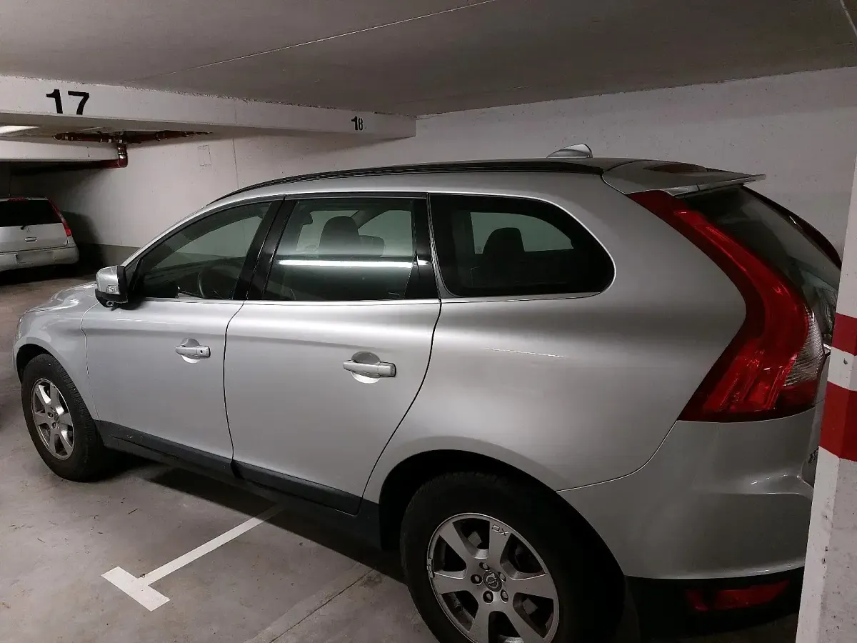 Używany Volvo XC60 163 KM (119 kW) 2013 Szary SUV