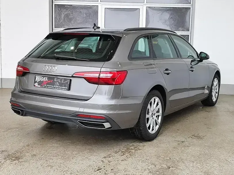 Usata Audi A4 Comfort 163 CV (119 kW) 2021 Grigio Berlina