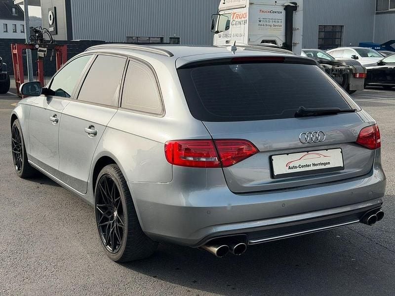 Gebraucht Audi A4 Attraction 211 PS (155 kW) 2010 Grau Kombi