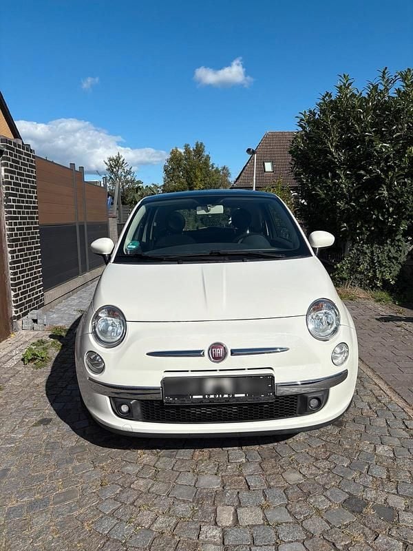 Weiß Gebraucht 2011 Fiat 500 Kleinwagen | 4.800 € (Guter Preis) - Bild 1/4