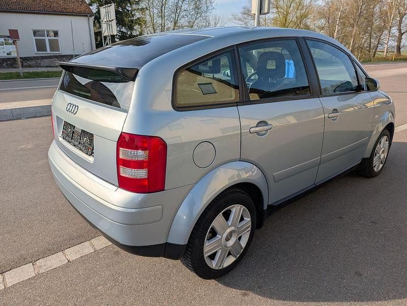 Gebraucht Audi A2 110 PS (80 kW) 2003 Blau Kleinwagen