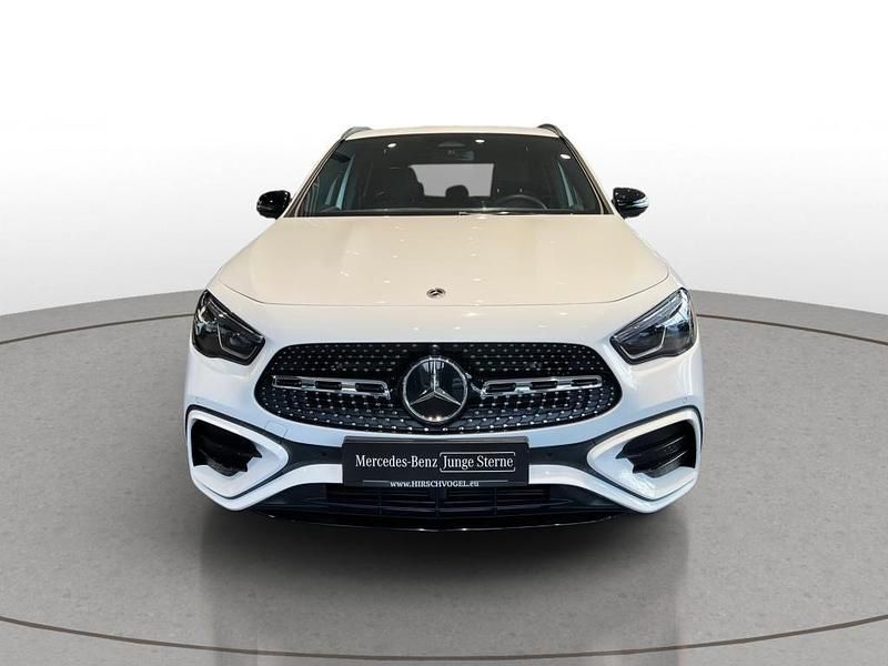 Gebraucht Mercedes GLA200 AMG line 163 PS (119 kW) 2025 Unilack polarweiß SUV