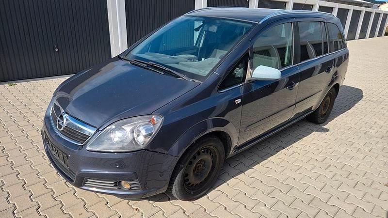 Grau Gebraucht 2007 Opel Zafira Edition Van / Kleinbus | 1.350 € (Superpreis) - Bild 1/4