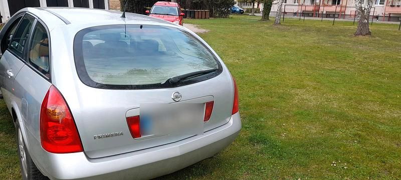 Gebraucht Nissan Primera 115 PS (84 kW) 2003 Silber Kombi