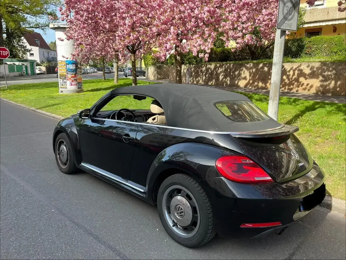 Gebraucht VW Beetle 109 PS (80 kW) 2014 Schwarz Kleinwagen