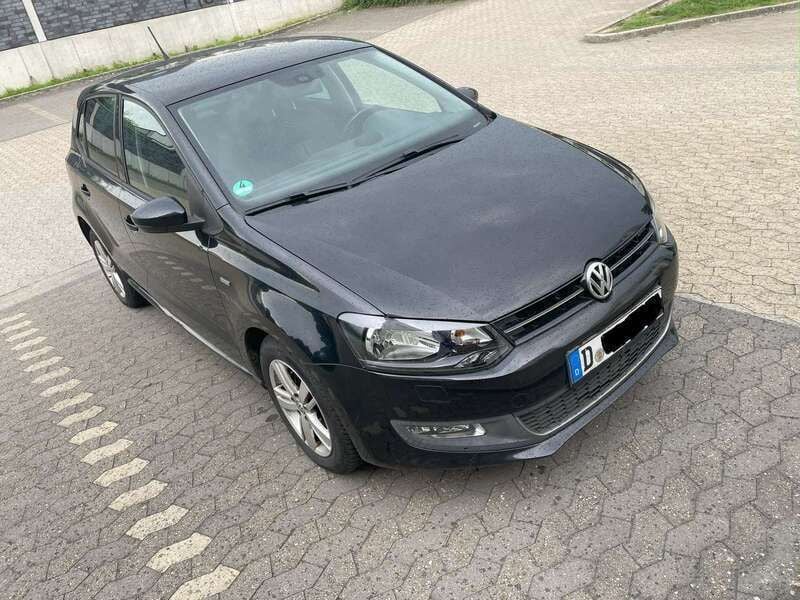 Schwarz Gebraucht 2012 VW Polo Match Limousine | 5.750 € (Guter Preis) - Bild 1/4