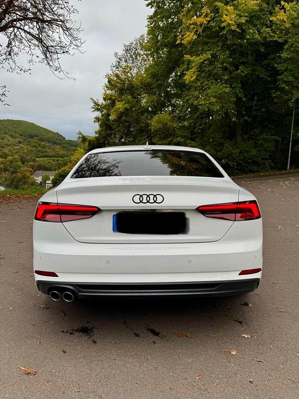 Gebraucht Audi A5 S-Line 218 PS (160 kW) 2018 Weiß Coupé