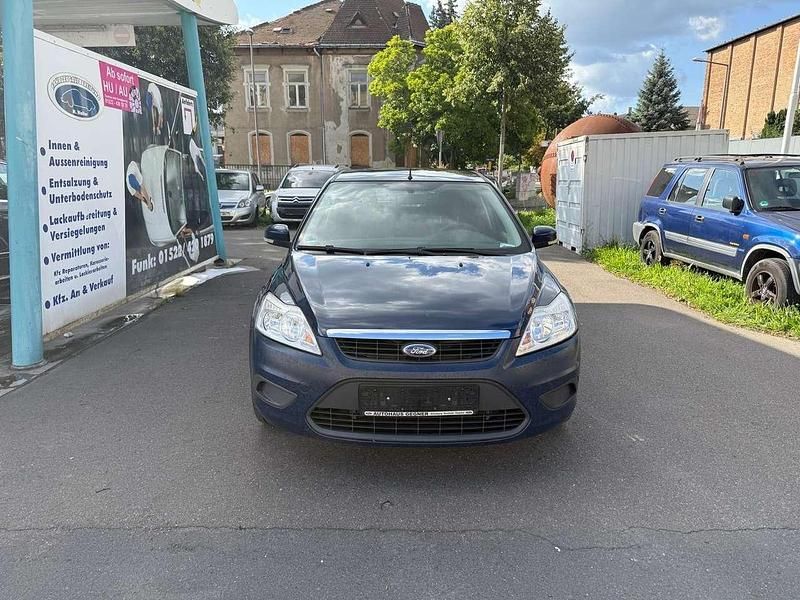 Gebraucht Ford Focus 101 PS (74 kW) 2010 Blau Kombi