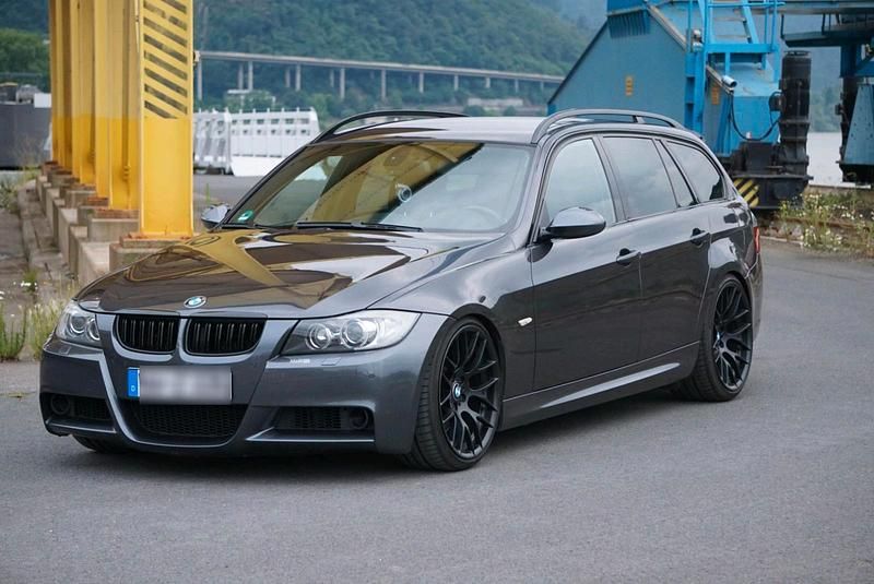 Grau Gebraucht 2007 BMW 335 Performance Kombi | 18.000 € (Teuer) - Bild 1/4