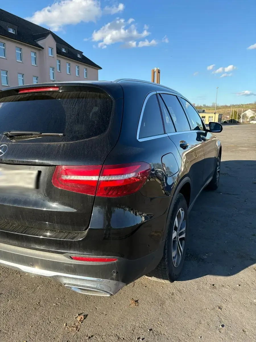 Gebraucht Mercedes GLC250 Exclusive 204 PS (150 kW) 2017 Schwarz SUV