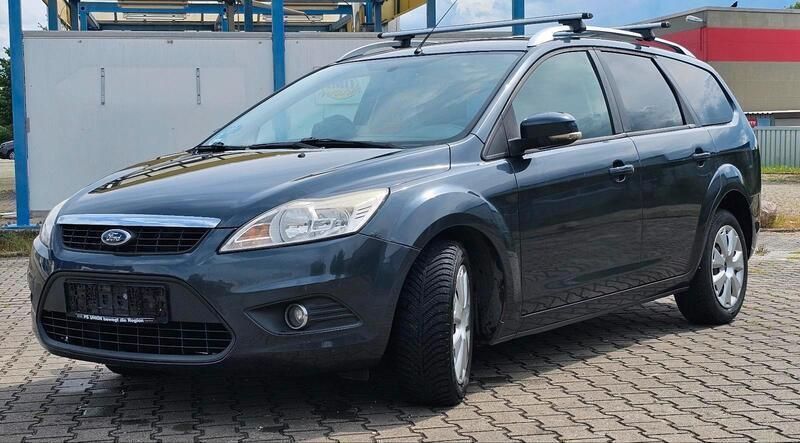 Grau Gebraucht 2009 Ford Focus Kombi | 950 € (Superpreis) - Bild 1/4