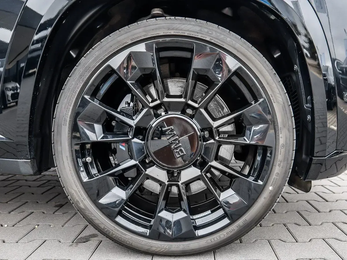 Gebraucht BMW XM M Sport 748 PS (550 kW) 2025 Schwarz SUV