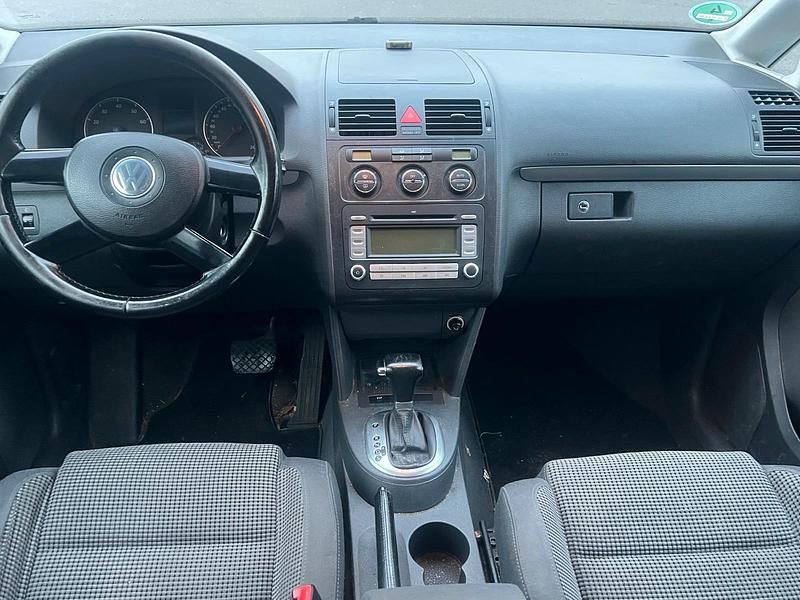 Schwarz Gebraucht 2005 VW Touran Van / Kleinbus | 1.050 € (Superpreis) - Bild 1/4