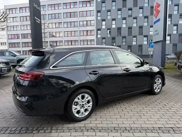 Gebraucht Kia Ceed Sportswagon Vision 140 PS (102 kW) 2025 Schwarz Kombi