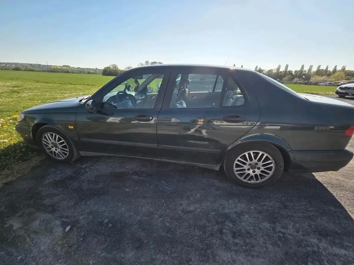 Usata Saab 9-5 185 CV (136 kW) 2003 Verde Berlina