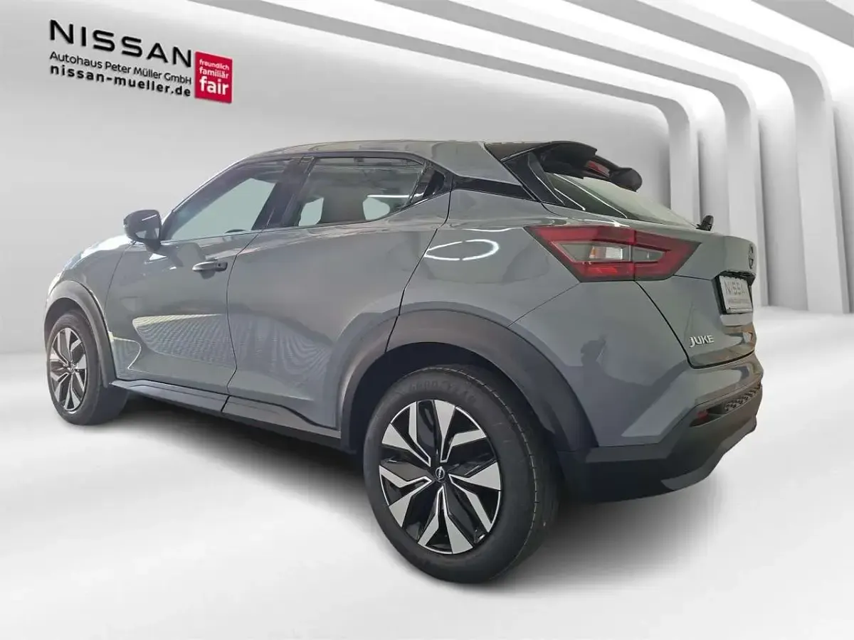 Gebraucht Nissan Juke Acenta 114 PS (83 kW) 2024 Grau SUV