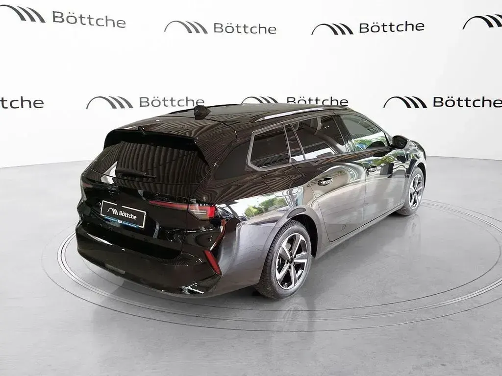 Gebraucht Opel Astra 131 PS (96 kW) 2025 Lackierung schwarz perla nera/ Kleinwagen