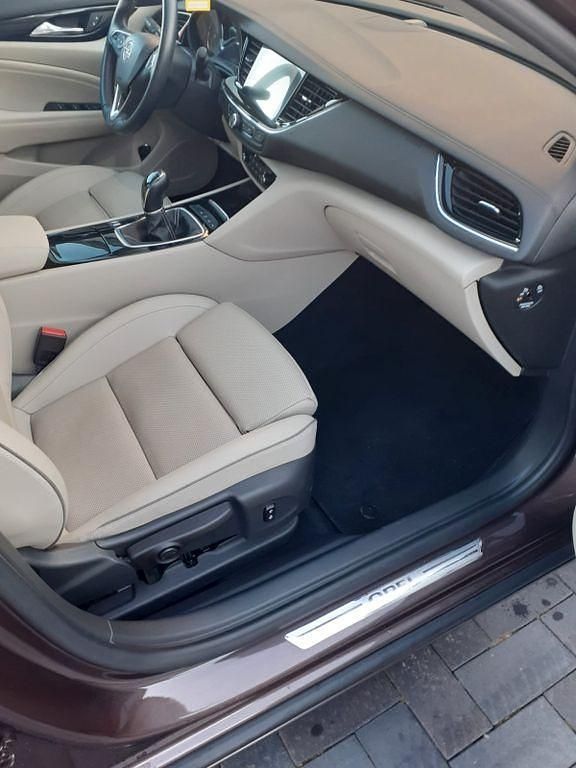 Gebraucht Opel Insignia Edition 170 PS (125 kW) 2017 Braun Limousine