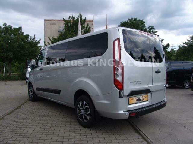 Gebraucht Ford Tourneo Custom Trend 131 PS (96 kW) 2019 Silber metallic Van