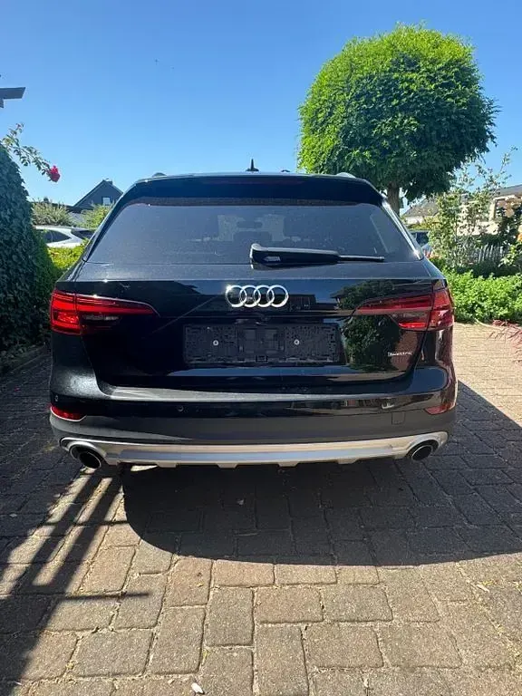 Gebraucht Audi A4 Allroad Ambiente 252 PS (185 kW) 2018 Schwarz Kombi