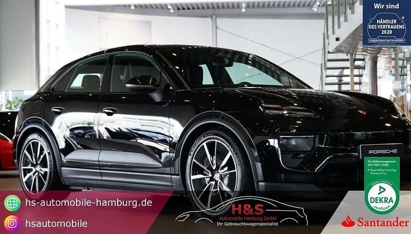 Tiefschwarz Gebraucht 2024 Porsche Macan 4 Electric SUV | 81.900 € - Bild 1/4