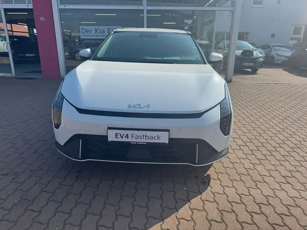 Ny Kia EV4 Earth 150 kW (204 HK) 2025 Hvid Sedan