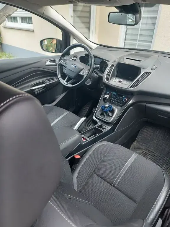 Gebraucht Ford C-MAX Titanium 125 PS (91 kW) 2017 Grau Van / Kleinbus