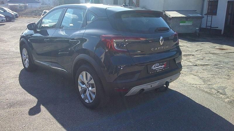 Gebraucht Renault Captur Experience 131 PS (96 kW) 2020 Blau SUV