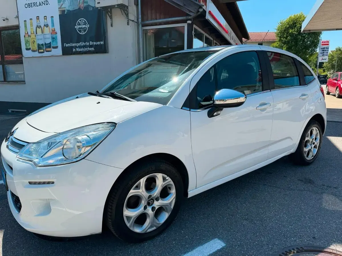 Gebraucht Citroën C3 SELECTION 68 PS (50 kW) 2016 Weiß Kleinwagen