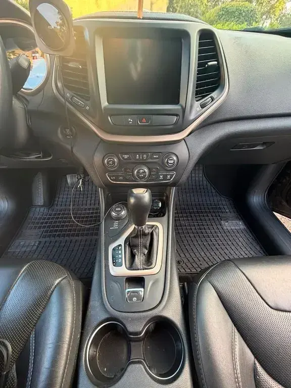 Gebraucht Jeep Cherokee Limited 200 PS (147 kW) 2014 Grau SUV