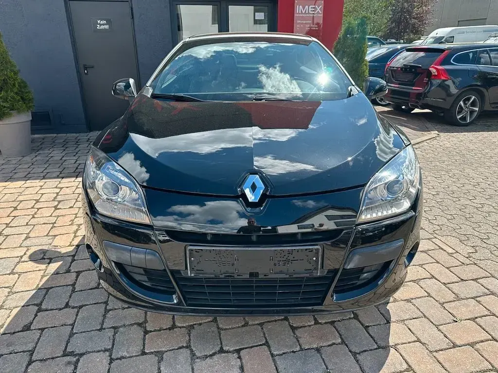 Gebraucht Renault Mégane Cabriolet Dynamique 131 PS (96 kW) 2012 Schwarz Cabrio