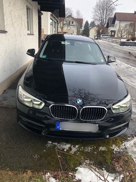 Gebraucht BMW 116 Advantage 116 PS (85 kW) 2016 Schwarz Kleinwagen