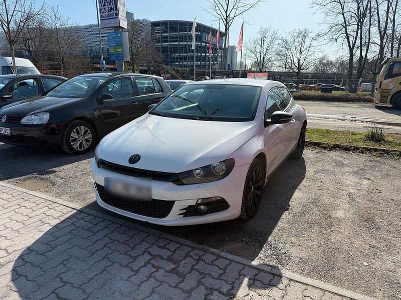 Gebraucht VW Scirocco 122 PS (89 kW) 2009 Weiß Coupé