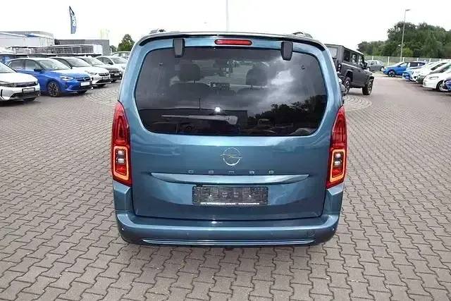 Gebraucht Opel Combo Edition 110 PS (80 kW) 2025 Blau Van / Kleinbus