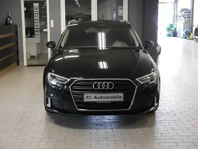 Gebraucht Audi A3 Sport 116 PS (85 kW) 2017 Schwarz Limousine