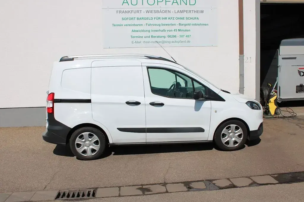 Gebraucht Ford Transit 101 PS (74 kW) 2022 Weiß Van / Kleinbus