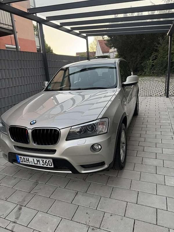 Gebraucht BMW X3 184 PS (135 kW) 2012 Gold SUV