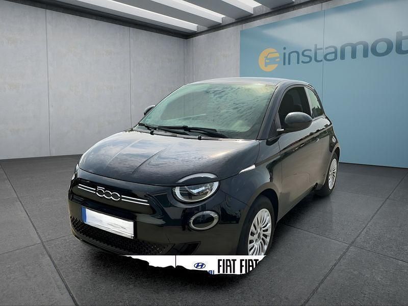 Schwarz Gebraucht 2022 Fiat 500e Action Kleinwagen | 15.299 € (Fairer Preis) - Bild 1/4