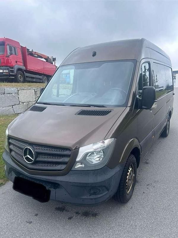 Braun Gebraucht 2015 Mercedes Sprinter Van | 14.700 € (Guter Preis) - Bild 1/4