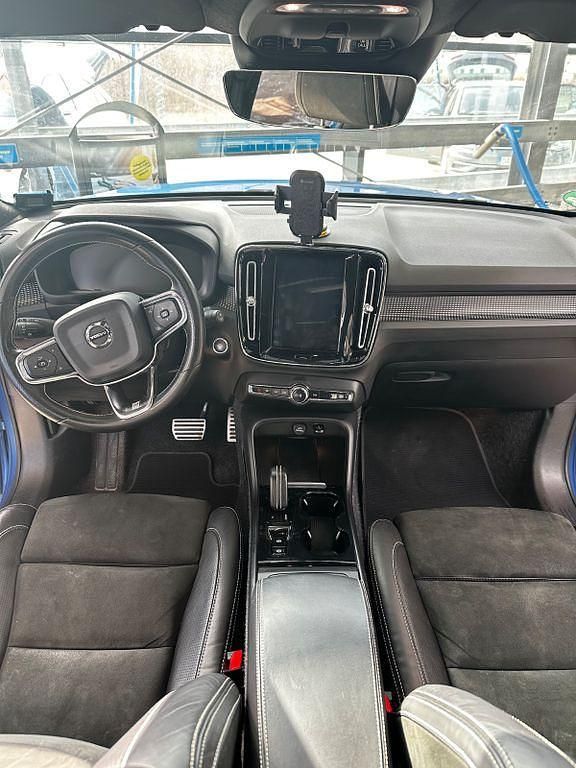 Gebraucht Volvo XC40 R-Design 190 PS (139 kW) 2018 Blau SUV