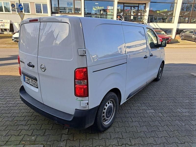 Gebraucht Opel Vivaro Edition 120 PS (88 kW) 2023 Weiß Van / Kleinbus