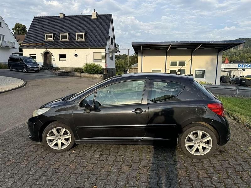 Gebraucht Peugeot 207 109 PS (80 kW) 2006 Limousine